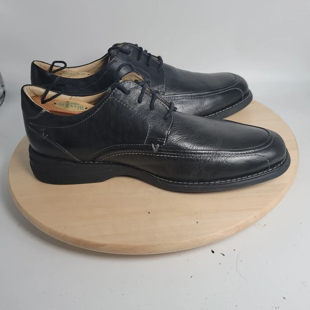 Men's 11 M JOHNSTON & MURPHY Black Leather Moc Toe Derby Comfort Dress Shoe